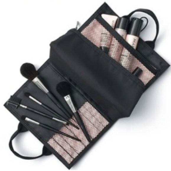 New Mary Kay Brush Collection Set - Picture 6 of 8